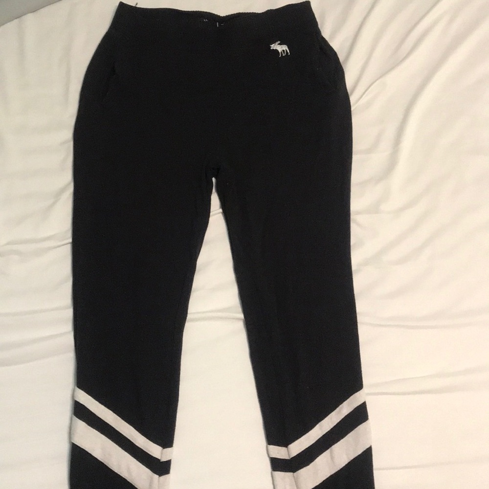 Thin joggers with pockets